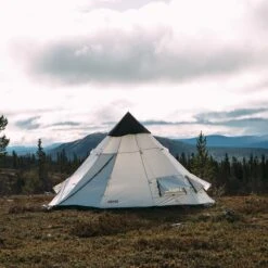 Folgefonna Lavvo 9 Folgefonna Lavvo -Urberg urberg folgefonna lavvo