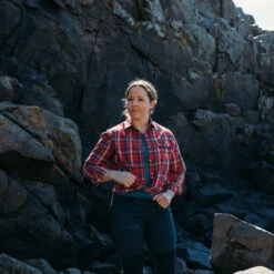 Women's Bjørndalen Hiking Pants (Spring 2022) -Urberg urberg women s bjorndalen hiking pants spring 2022